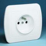 Gniazdka z uziemieniem, Akord białe - 2